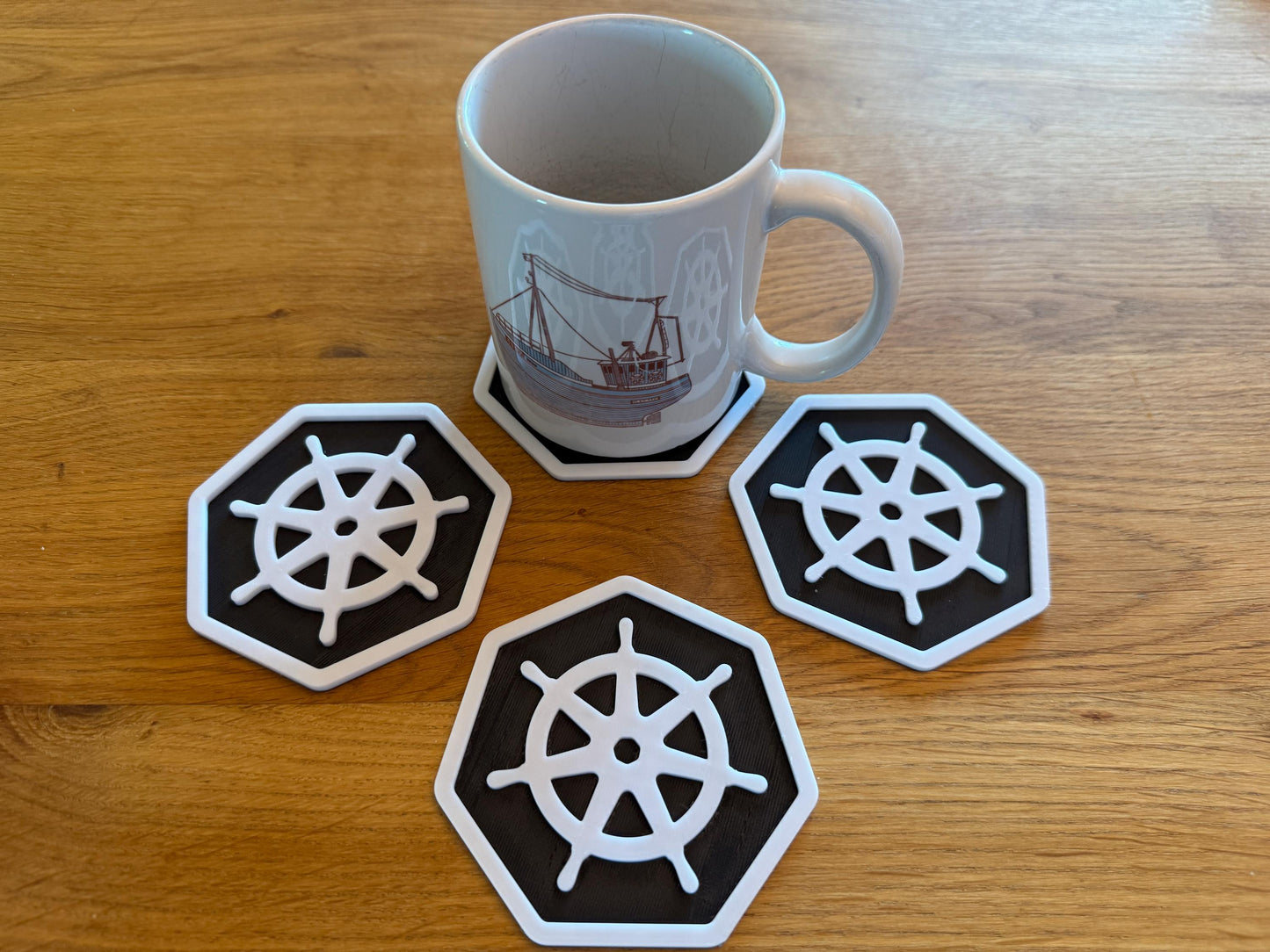 Kubernetes drikkeunderlag sæt med 4