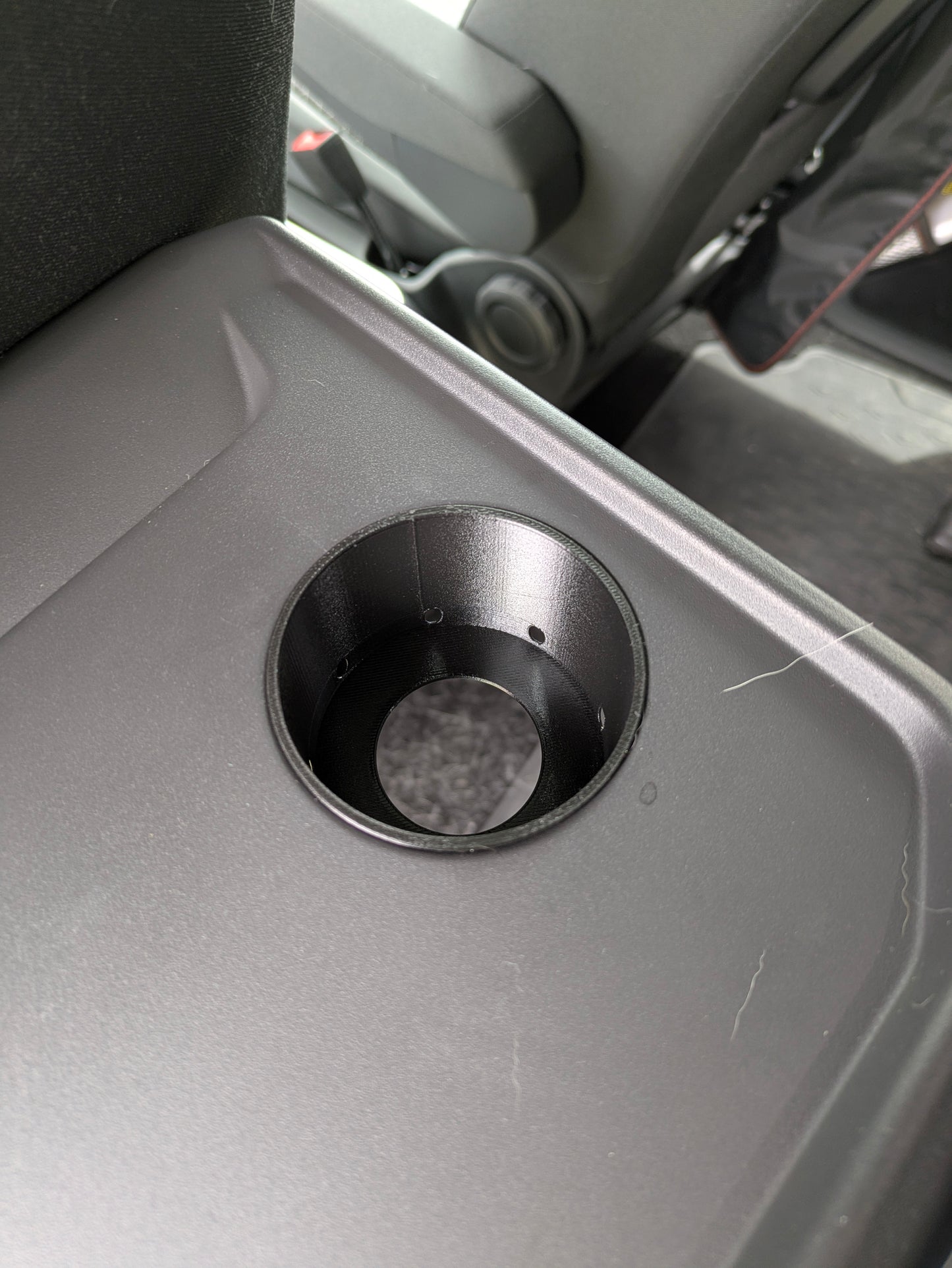 VW ID.Buzz Kopholder og Dåseholder til Bagsæde Bakke – Praktisk Tilbehør